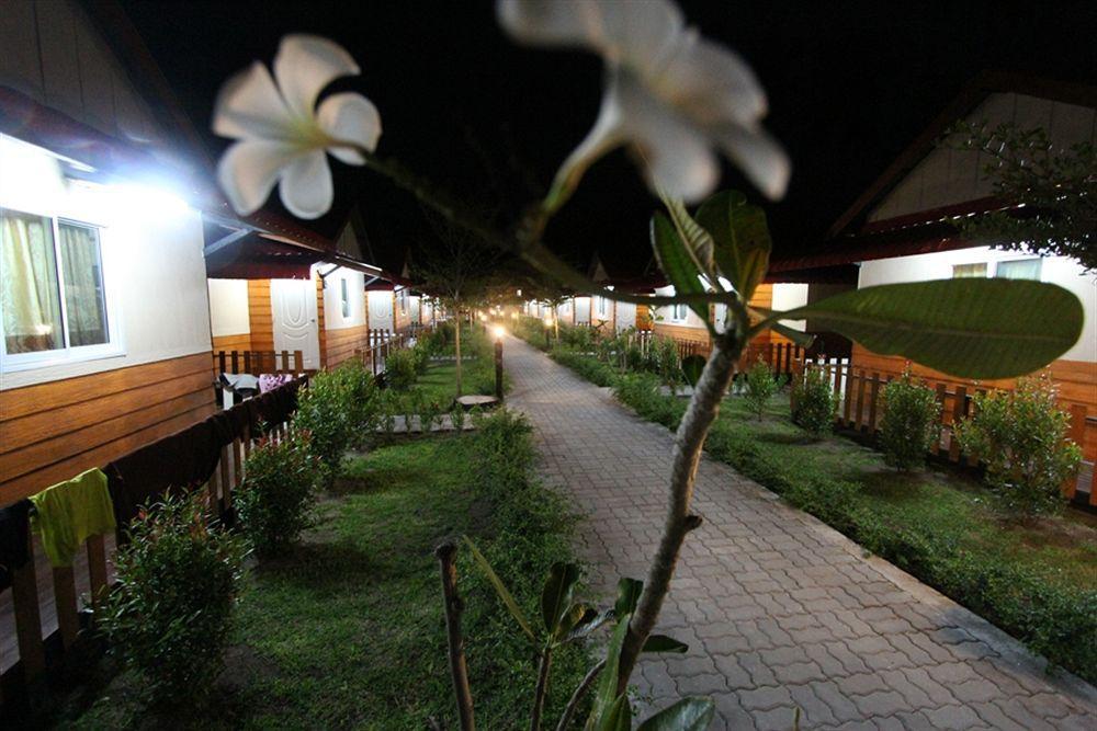 Phi Phi Ba Kao Bay Resort Exterior foto